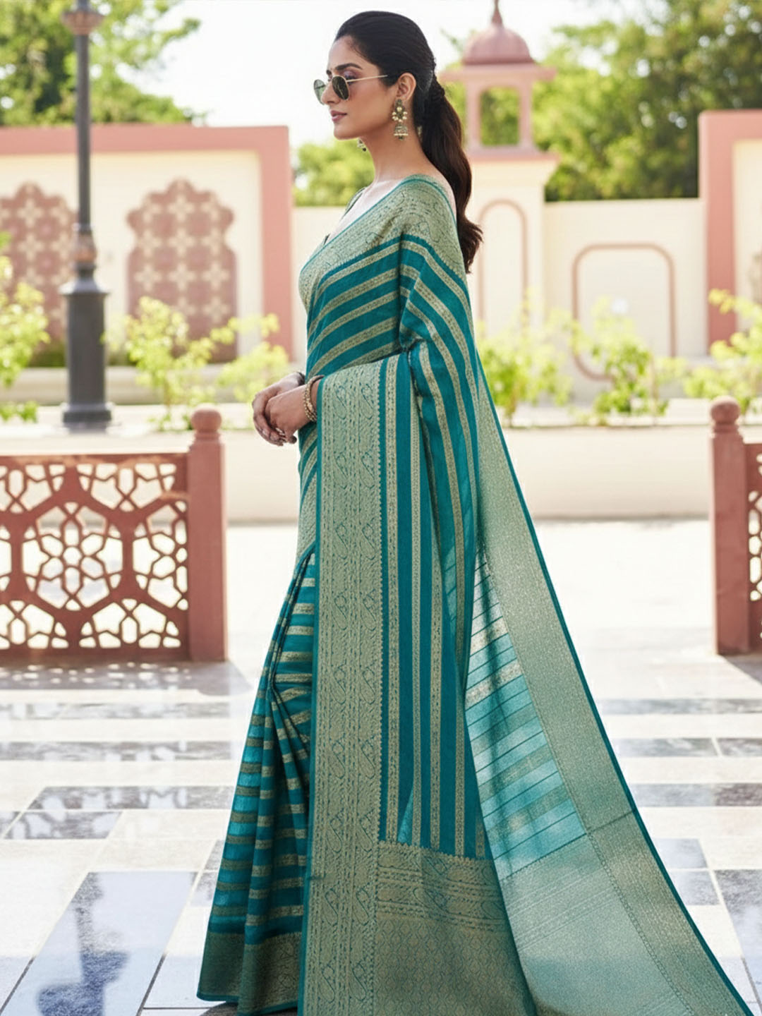 Urban Pallu Woven Design Silk Blend Work Saree