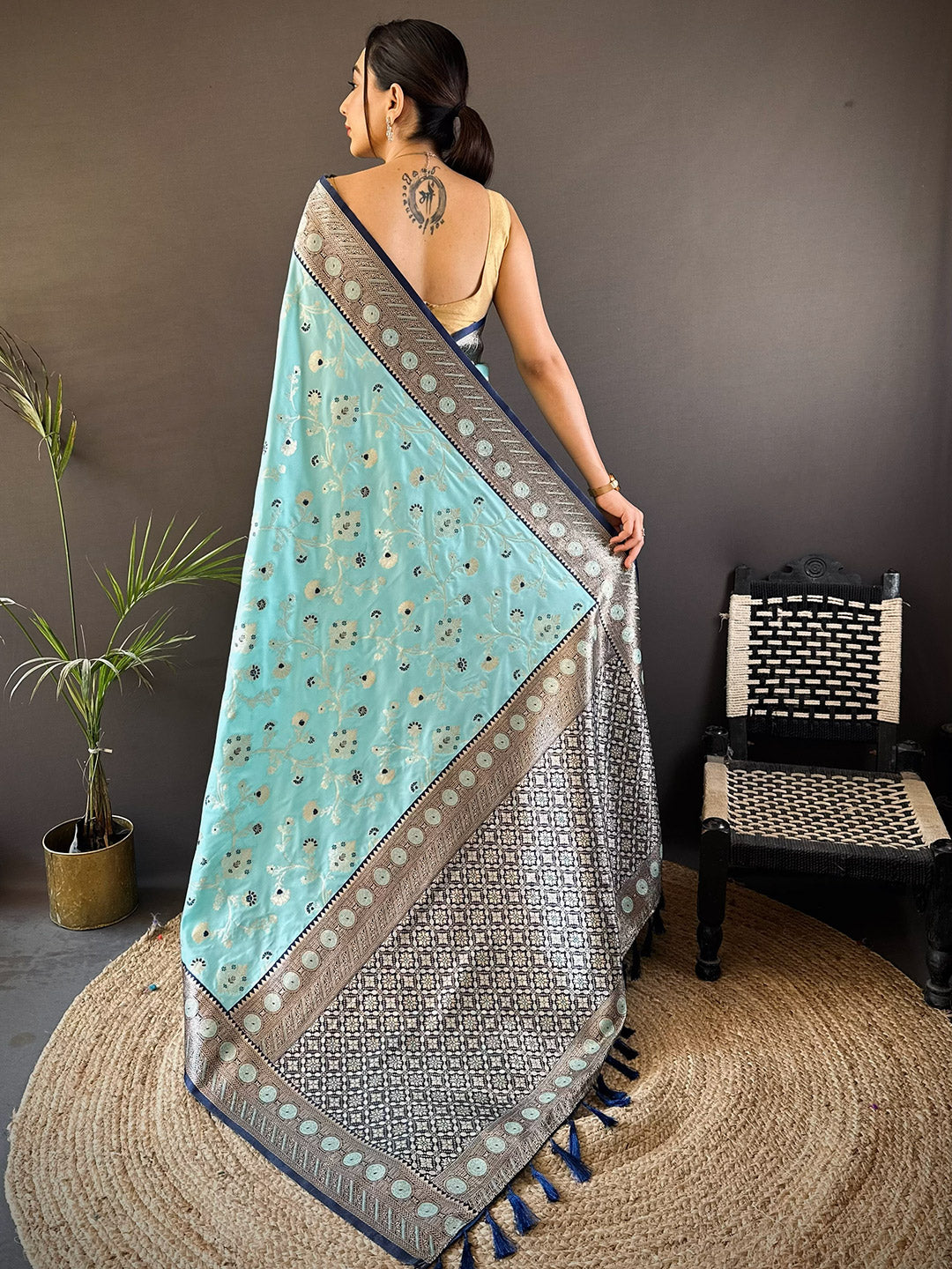 Urban Pallu Woven Design Art Silk Traditional Saree