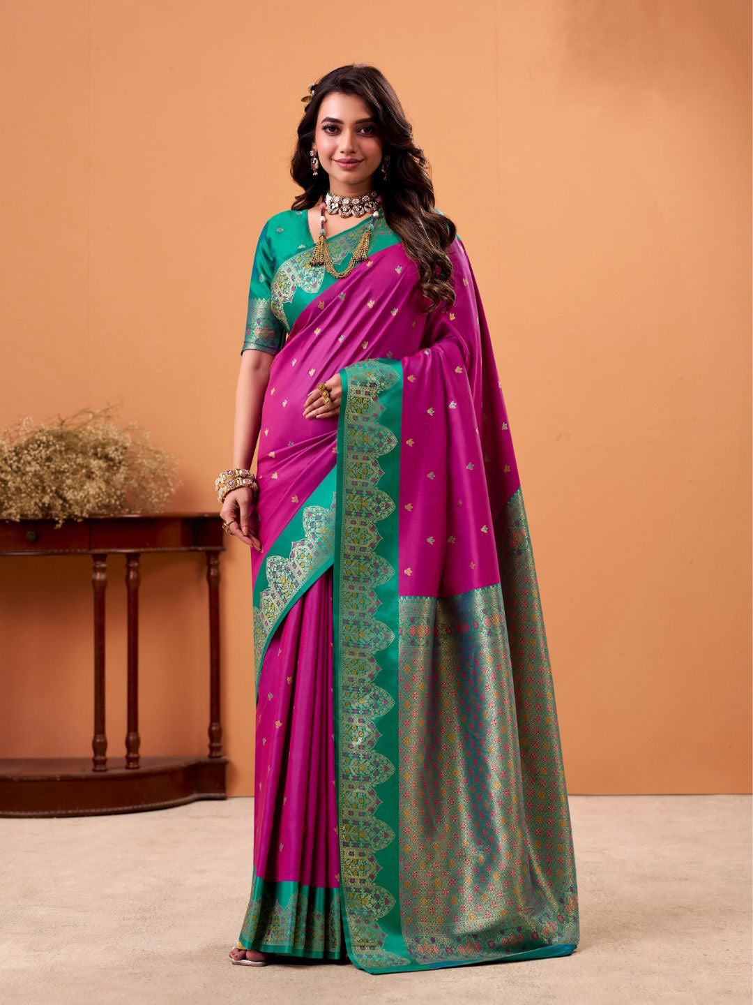 Urban Pallu Solid Silk Blend Festive Saree