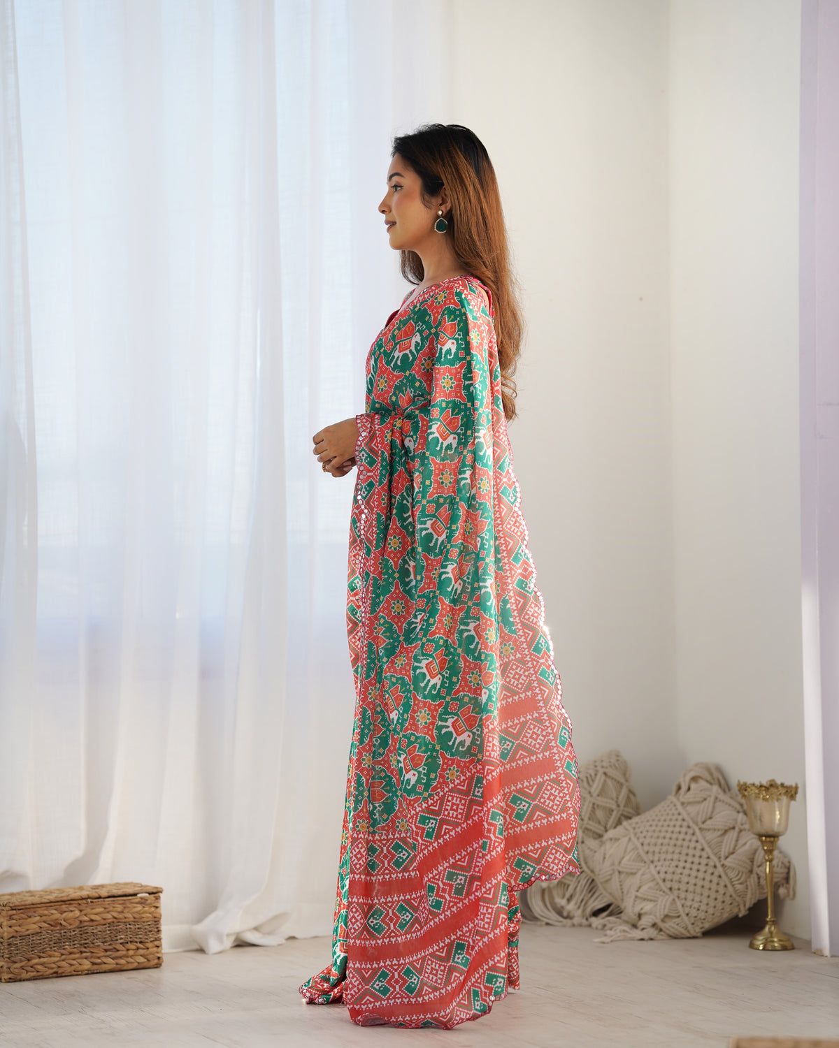 Urban Pallu Ethnic Motifs Mirror Work Silk Blend Saree