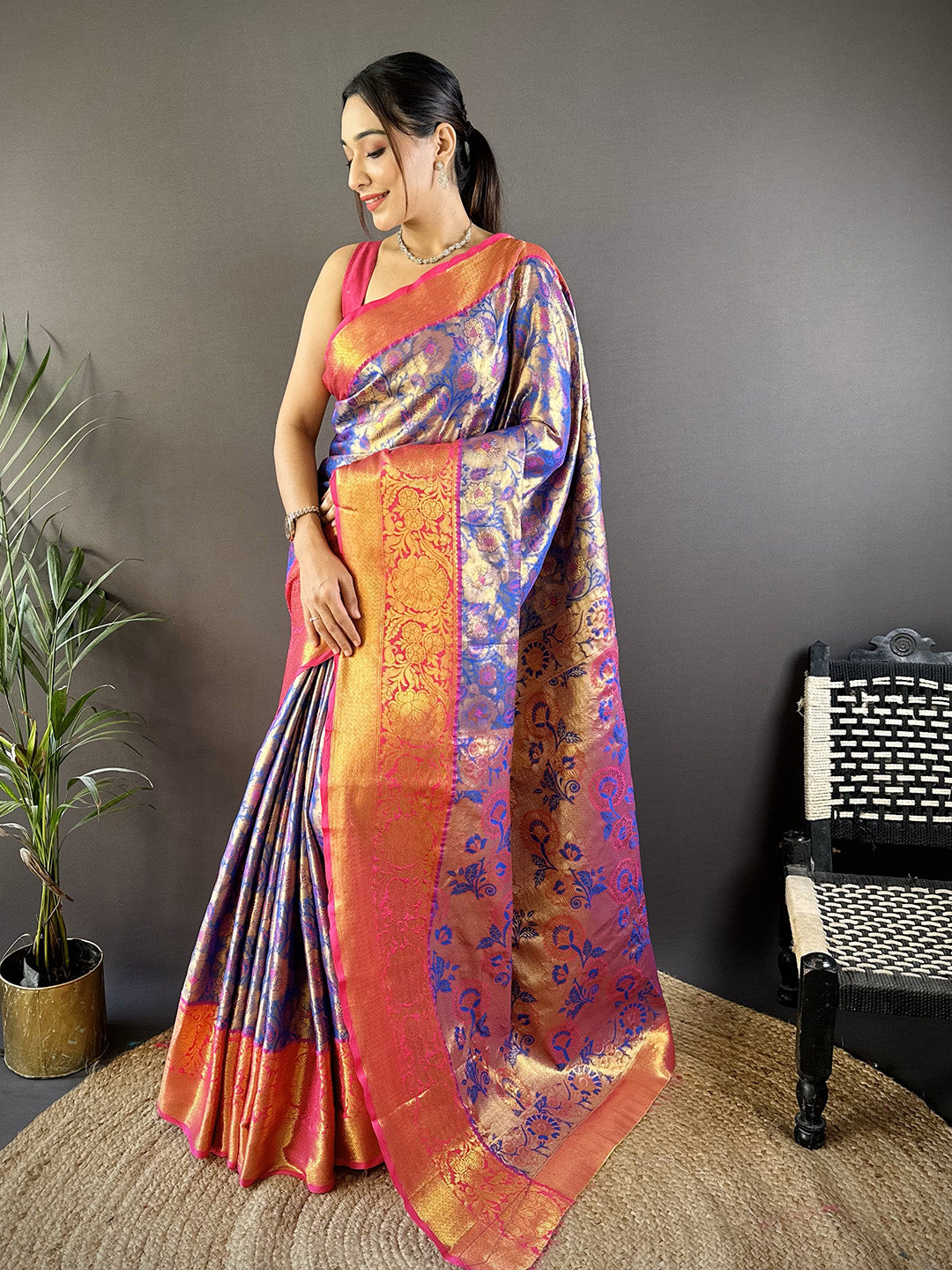 Urban Pallu Woven Design Silk Blend Traditional Saree