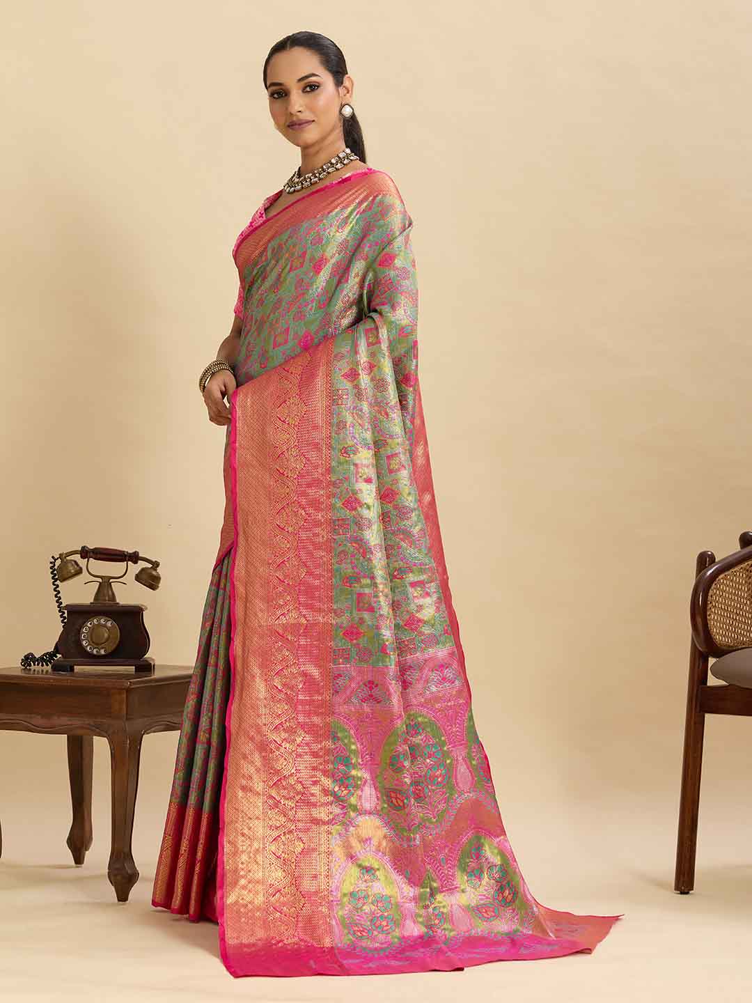 Urban Pallu Woven Design Silk Blend Party Saree