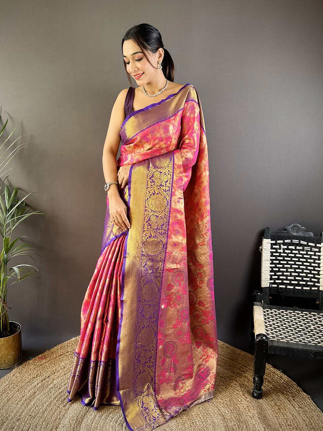 Urban Pallu Woven Design Silk Blend Traditional Saree