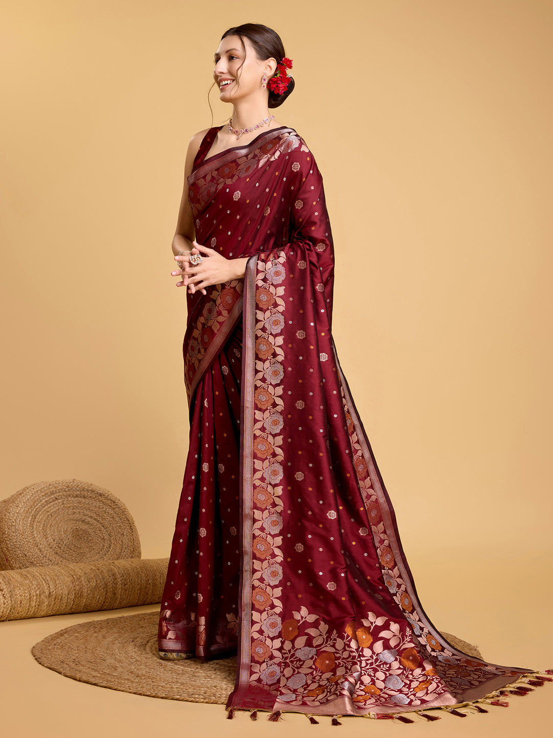 Urban Pallu Woven Design Silk Blend Party Saree