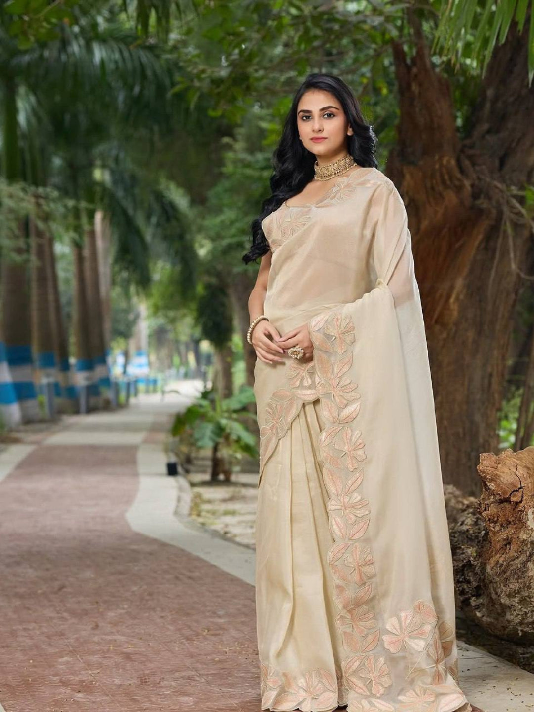 Urban Pallu Embroidered Pure Georgette Fusion Saree