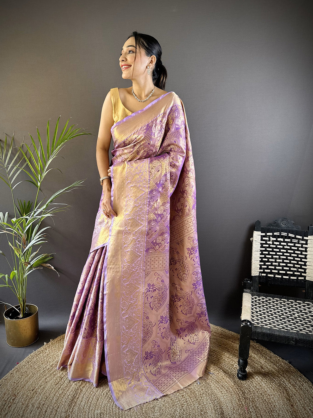 Urban Pallu Woven Design Silk Blend Traditional Saree