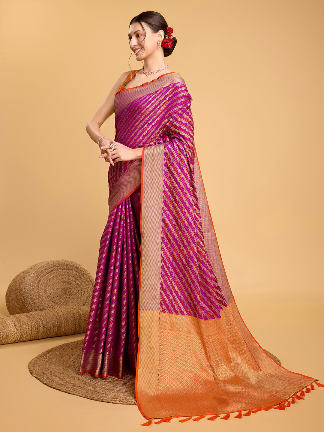 Urban Pallu Woven Design Silk Blend Party Saree