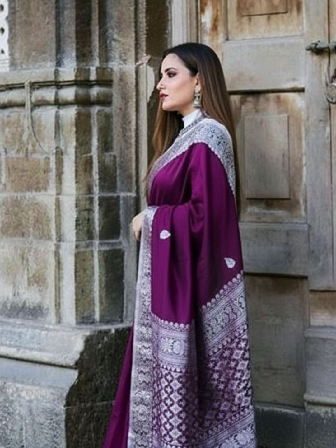 Urban Pallu Woven Design Silk Blend Work Saree