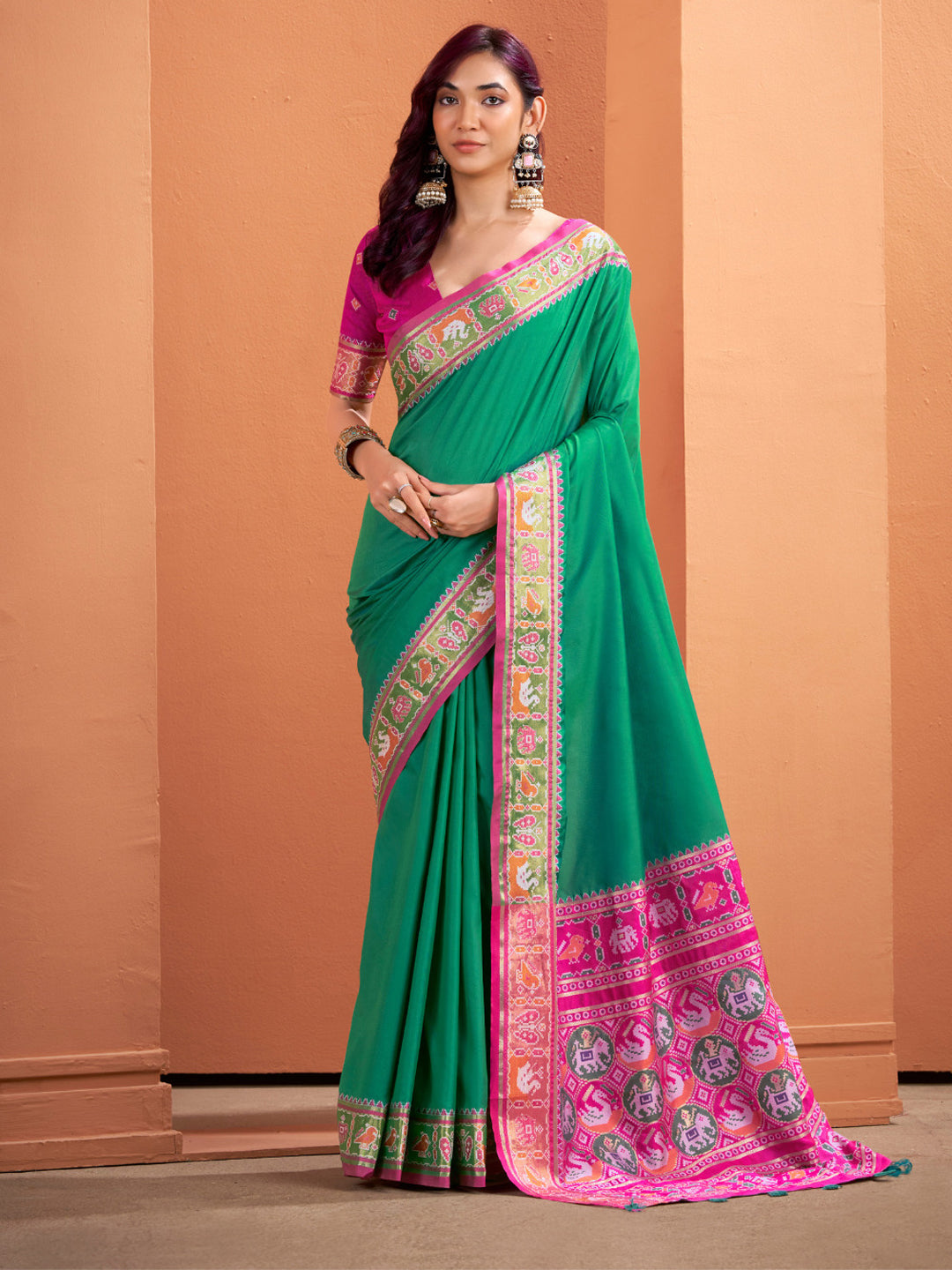 Urban Pallu Solid Silk Blend Festive Saree