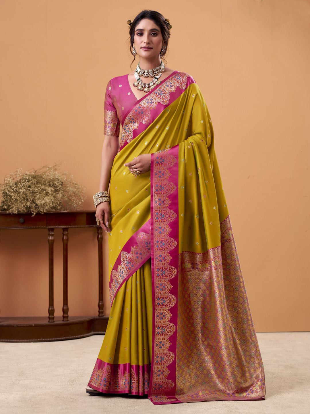 Urban Pallu Solid Silk Blend Festive Saree