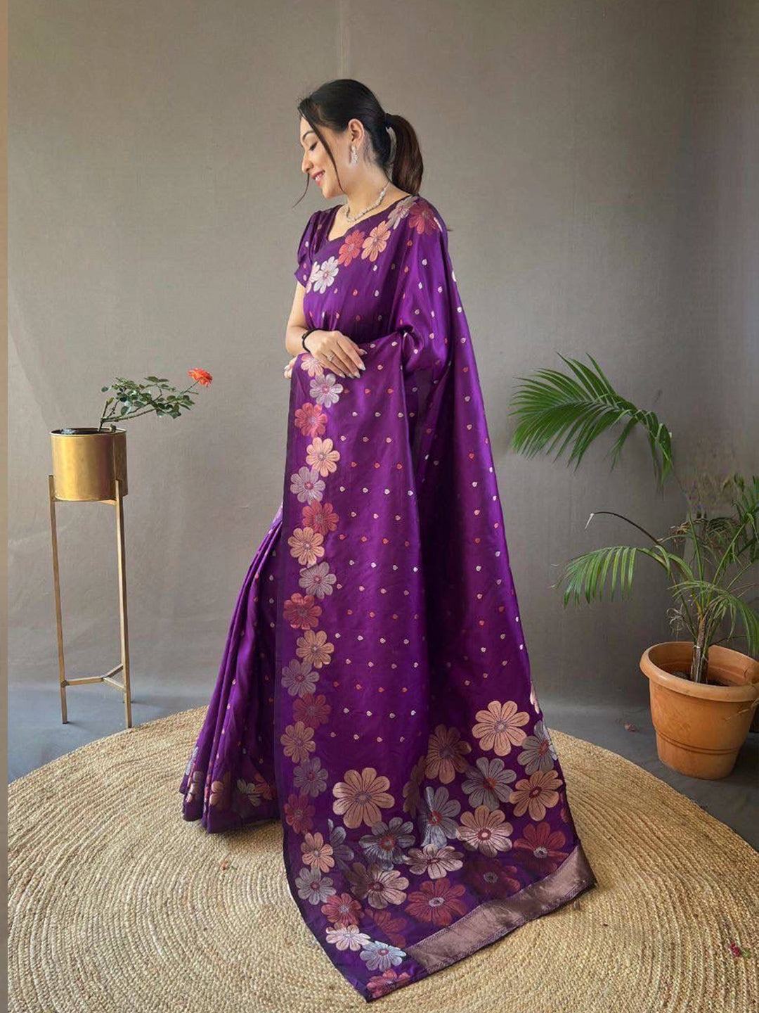 Urban Pallu Woven Design Silk Blend Work Saree