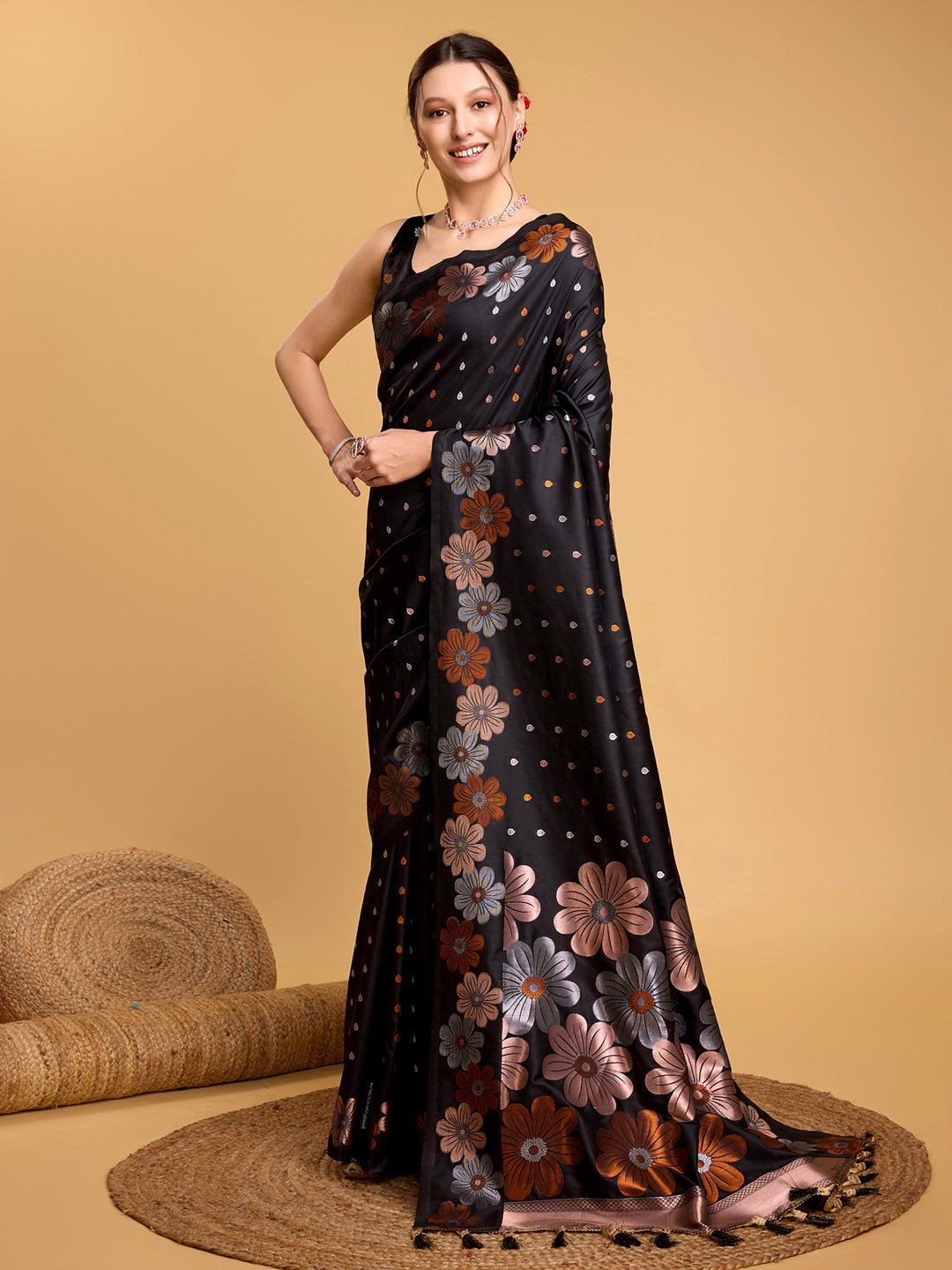 Urban Pallu Woven Design Silk Blend Party Saree