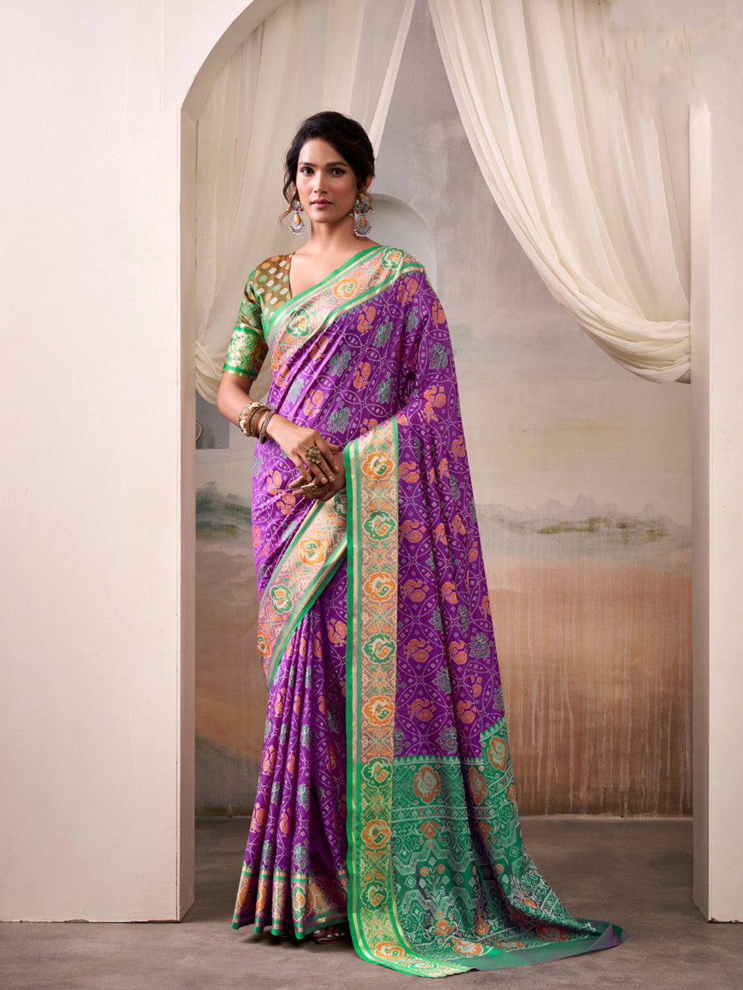 Urban Pallu Woven Design Cotton Blend Daily Saree
