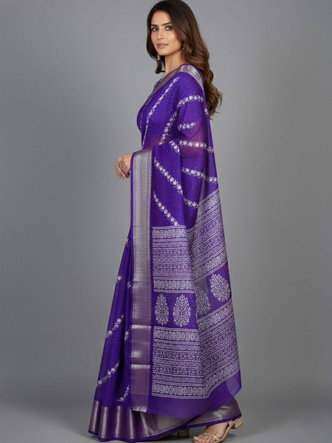 Urban Pallu Solid Silk Blend Festive Saree