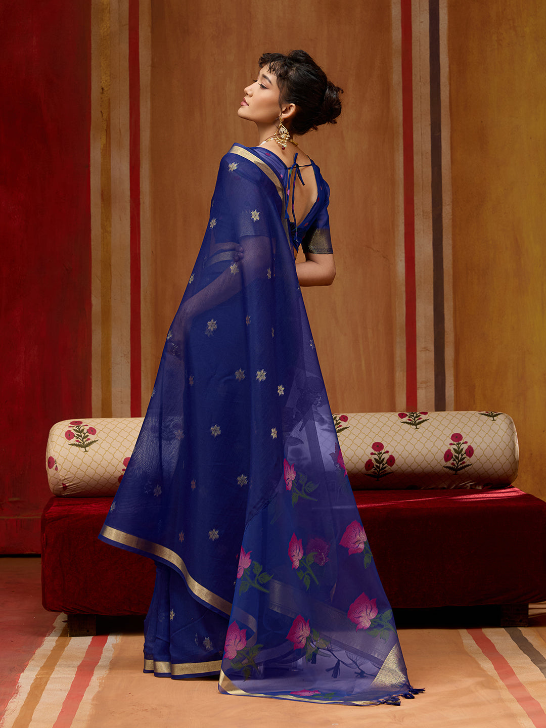 Urban Pallu Printed Satin Party Saree
