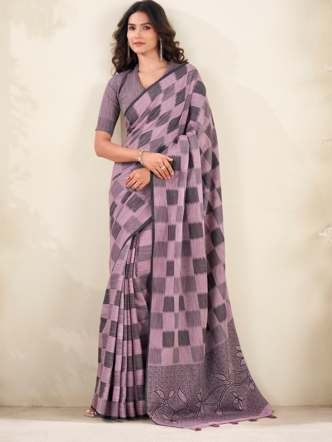 Urban Pallu Woven Design Silk Blend Work Saree