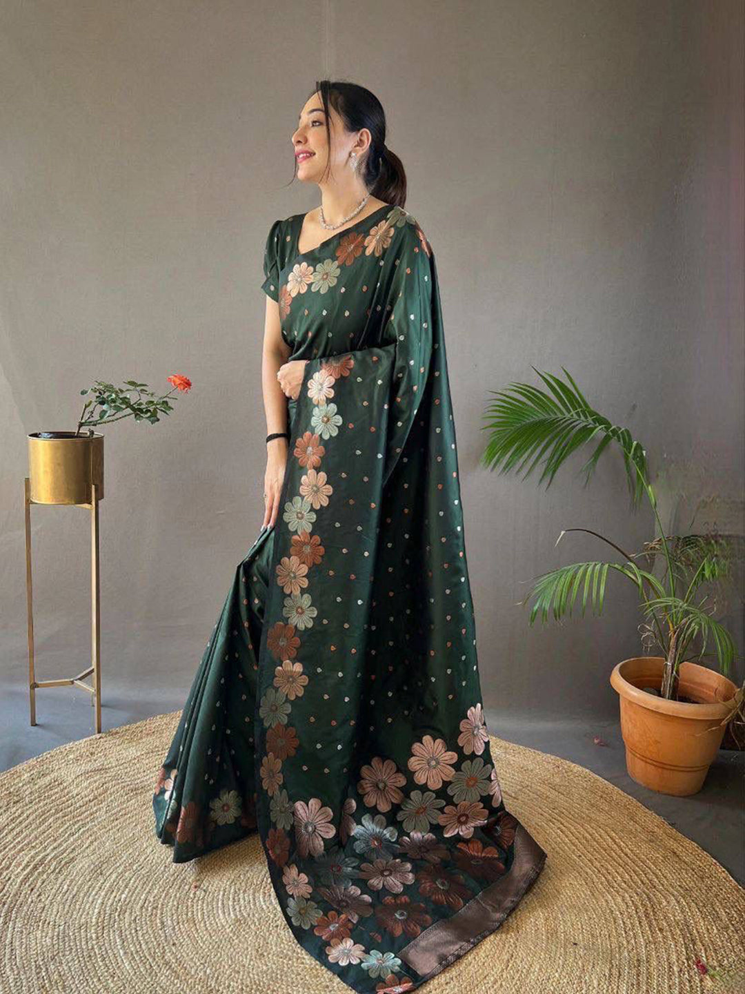 Urban Pallu Woven Design Silk Blend Work Saree