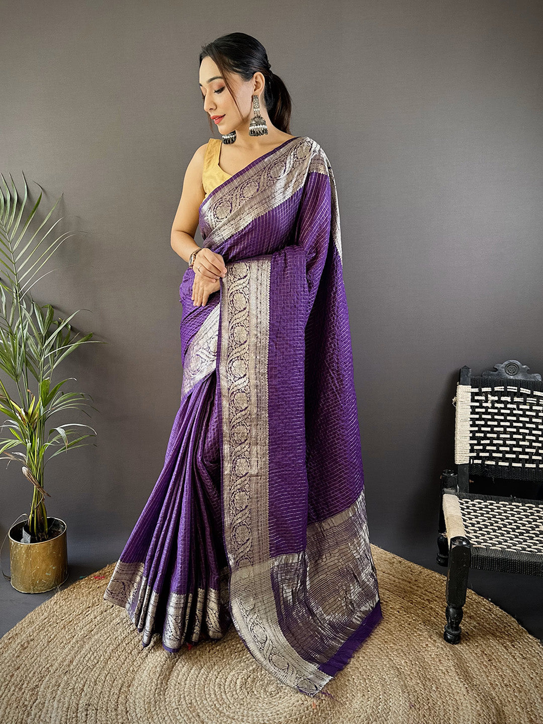 Urban Pallu Floral Sequinned Silk Blend Fusion Saree