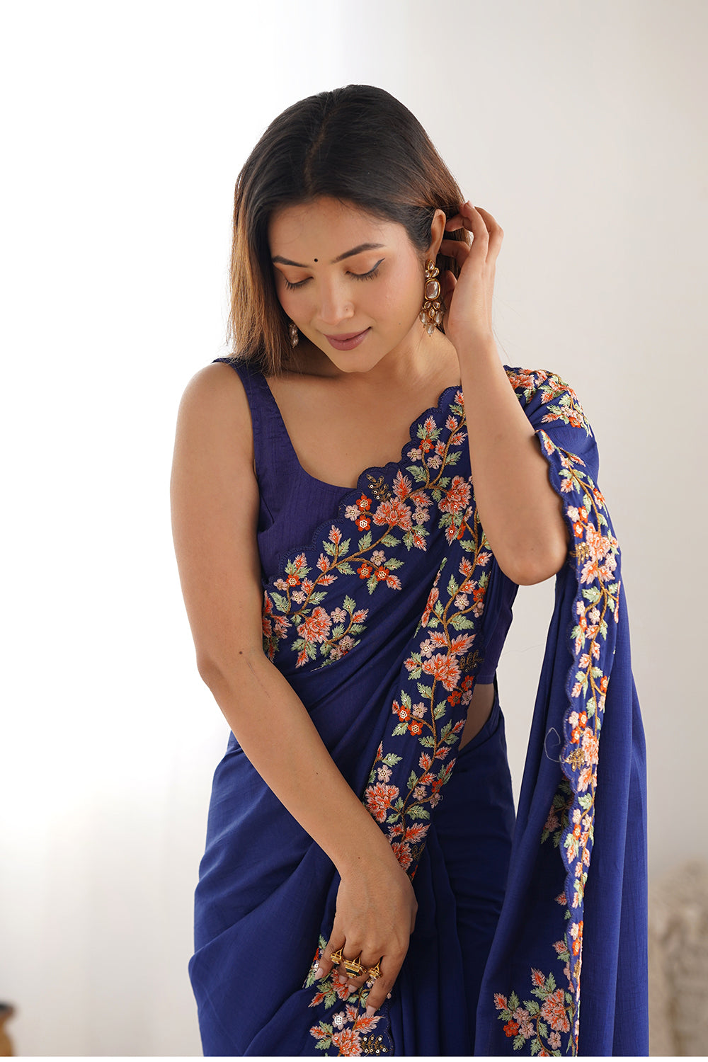 Urban Pallu Solid Silk Blend Festive Saree