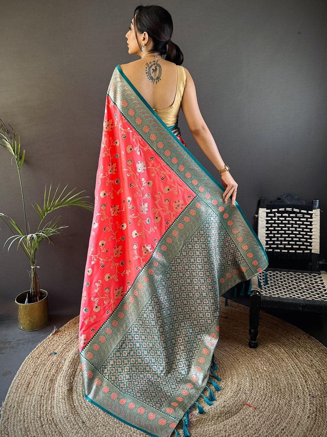 Urban Pallu Woven Design Art Silk Traditional Saree