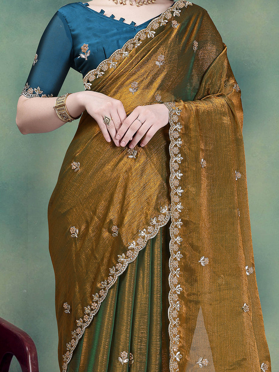 Urban Pallu Embroidered Organza Fusion Saree