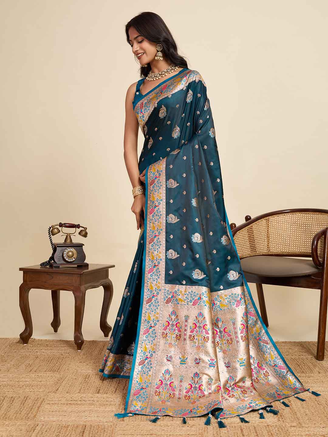 Urban Pallu Woven Design Silk Blend Party Saree
