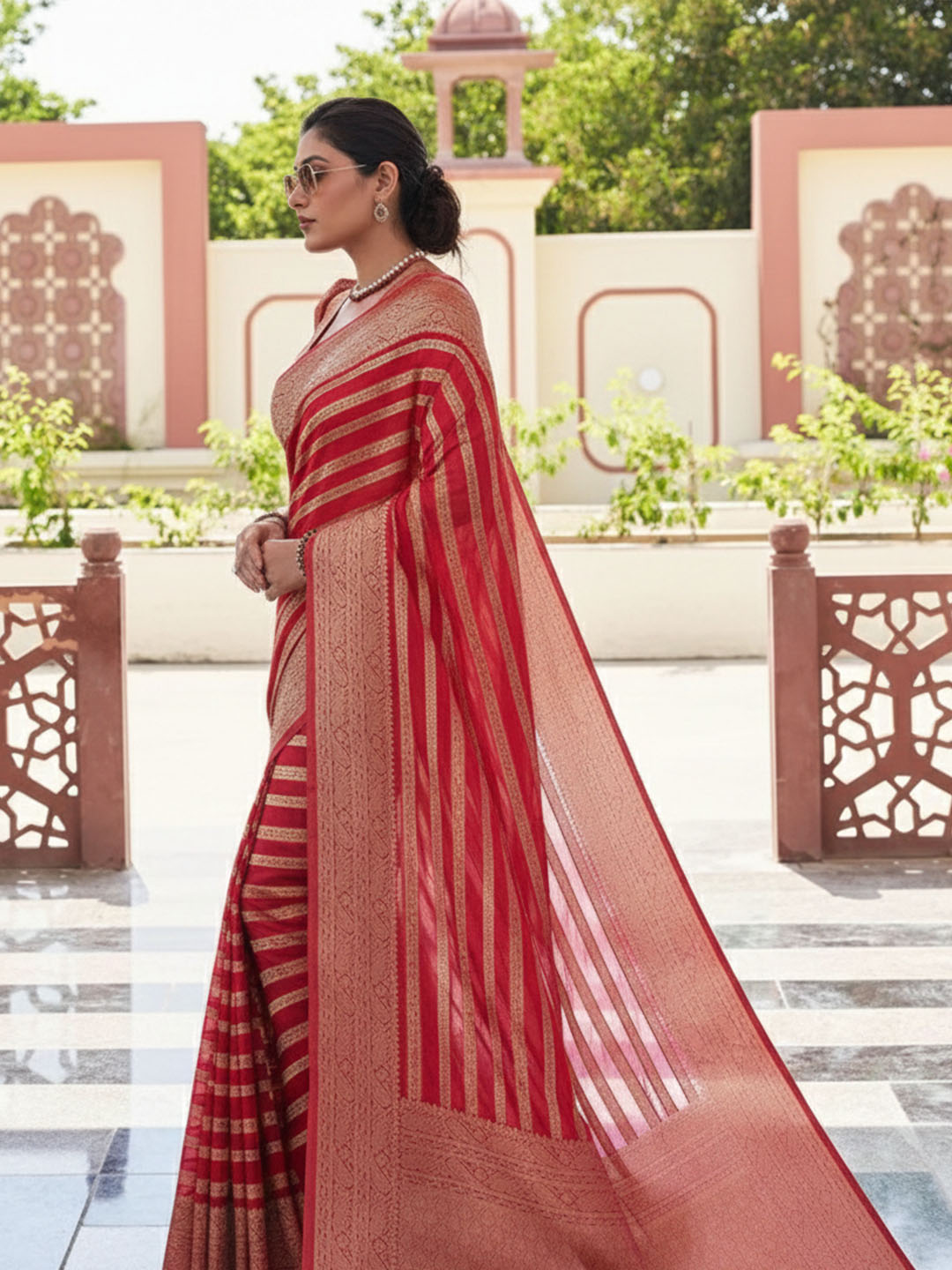 Urban Pallu Woven Design Silk Blend Work Saree