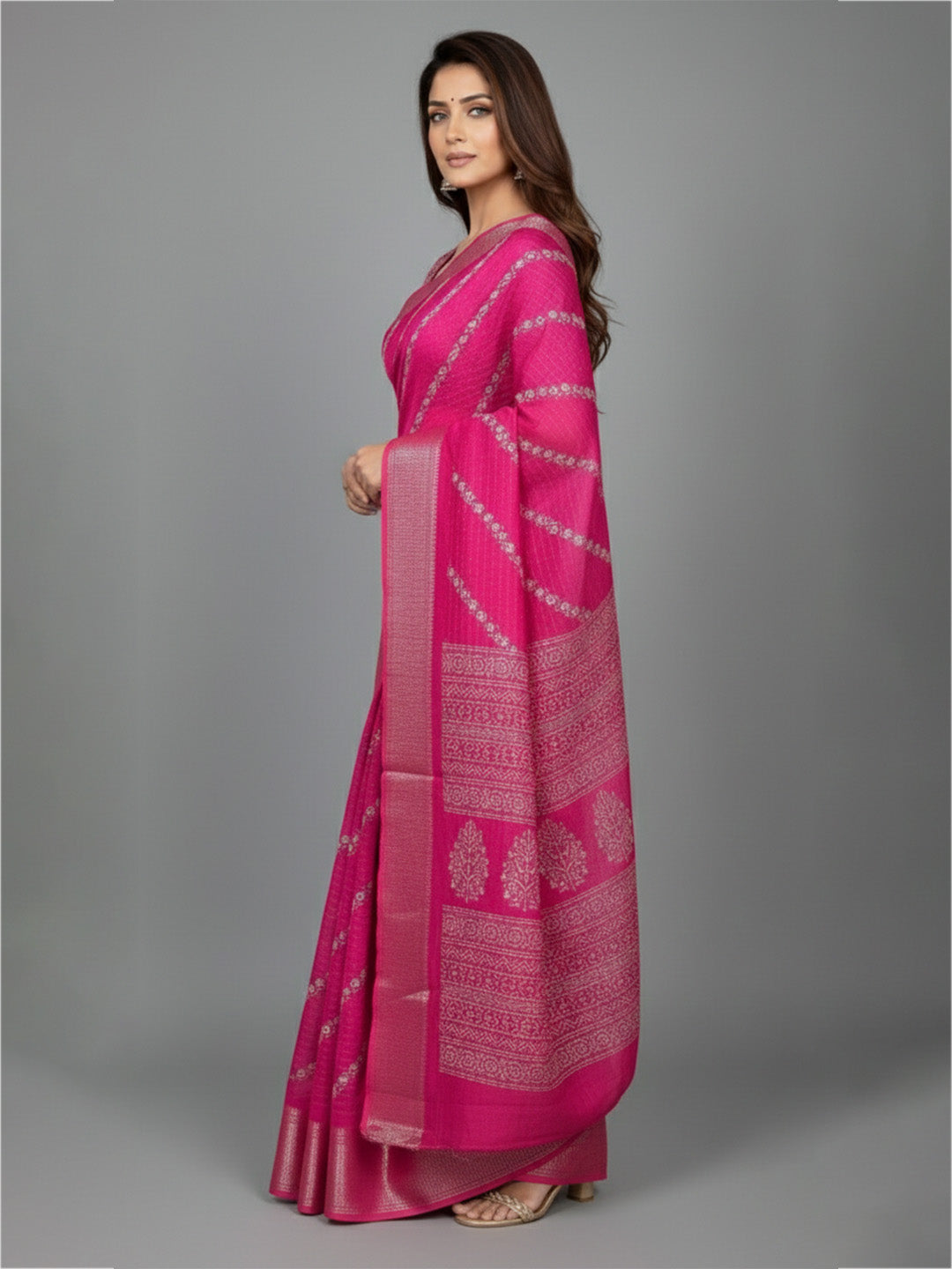 Urban Pallu Solid Silk Blend Festive Saree