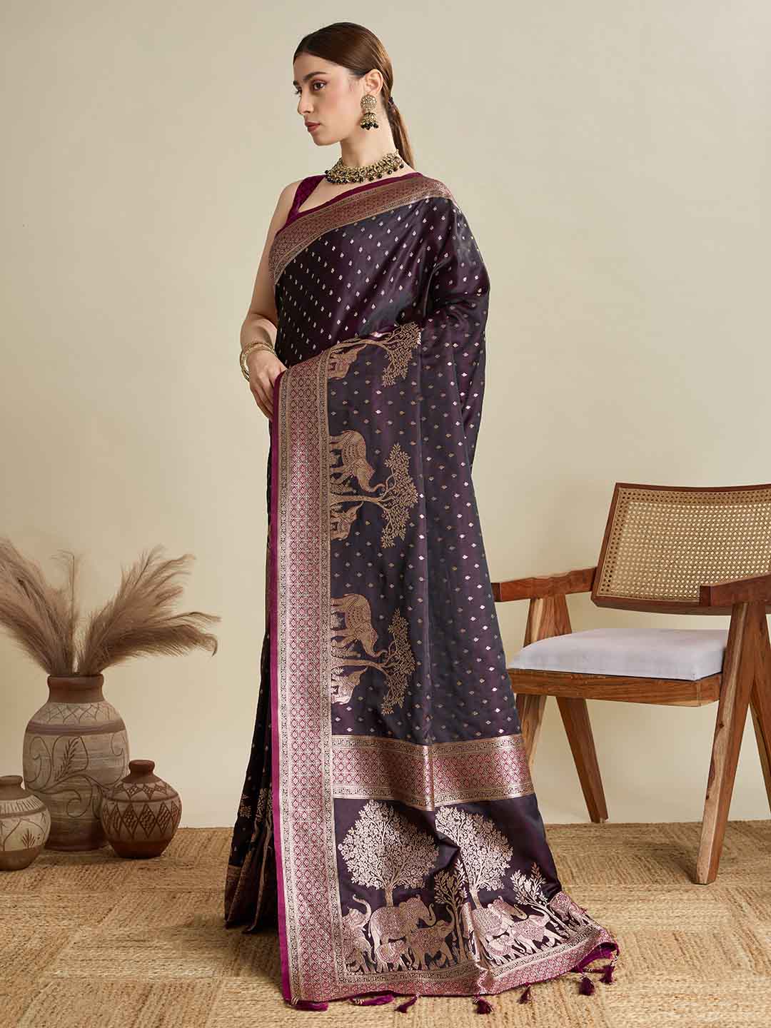 Urban Pallu Woven Design Silk Blend Party Saree