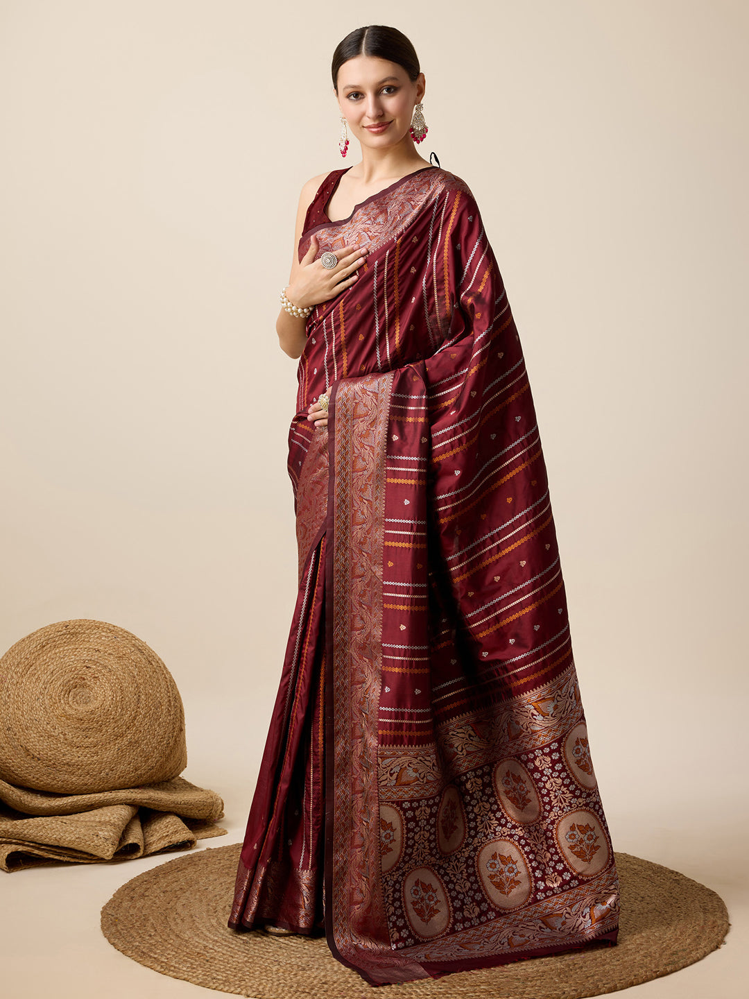 Urban Pallu Woven Design Silk Blend Party Saree