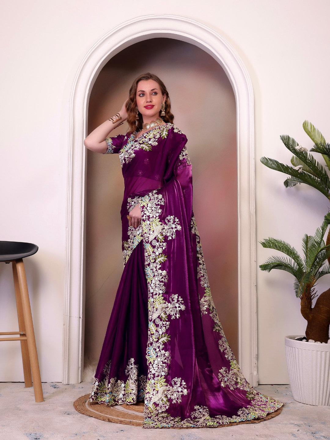Urban Pallu Solid Silk Blend Festive Saree