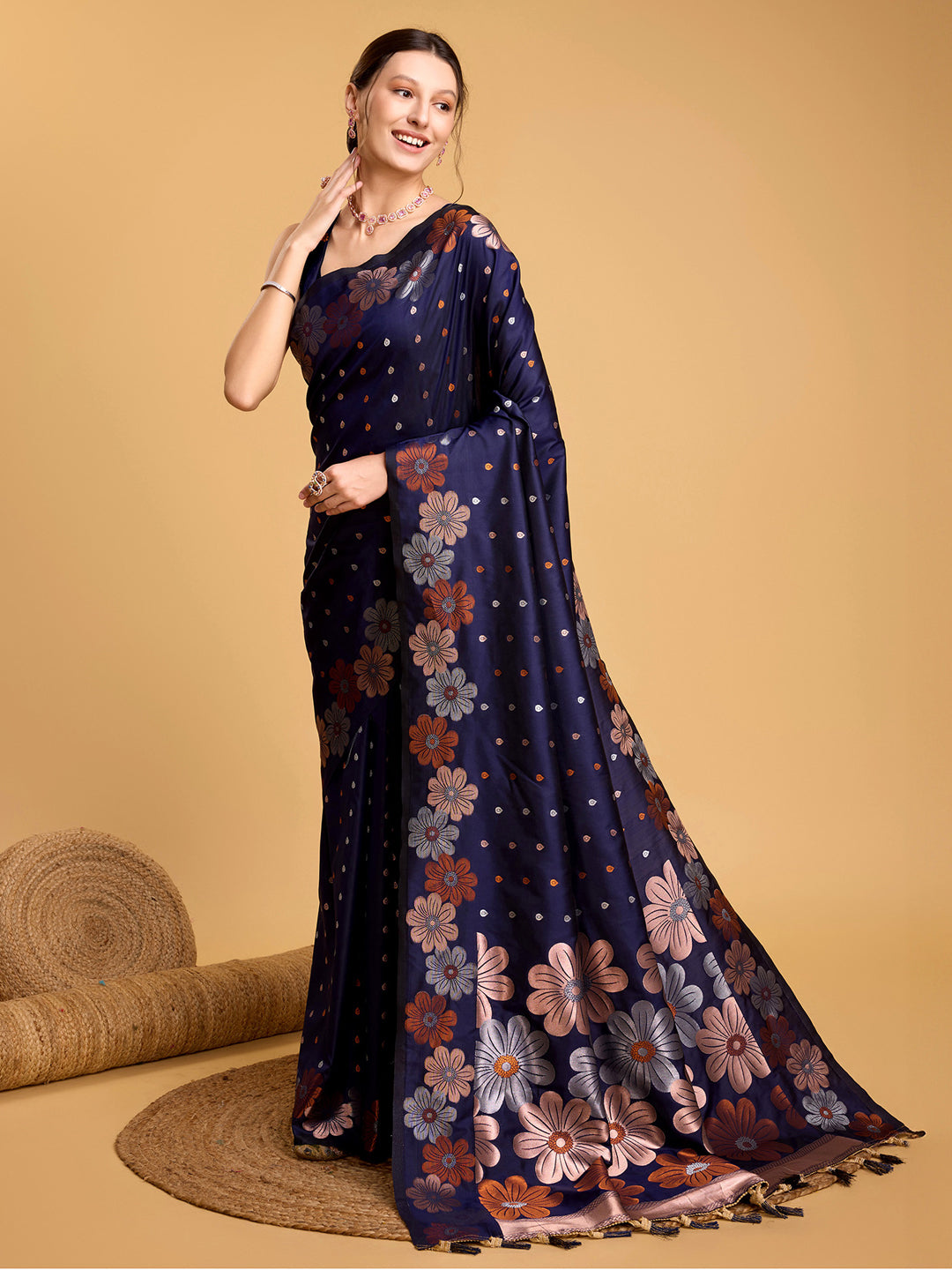 Urban Pallu Woven Design Silk Blend Party Saree