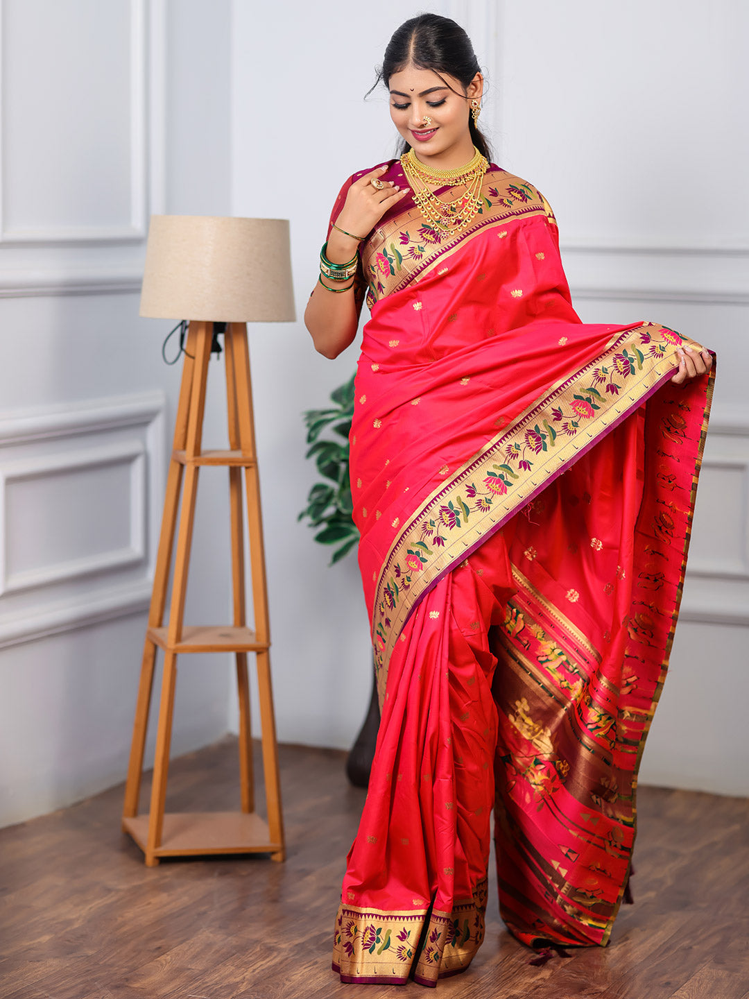 Urban Pallu Woven Design Silk Blend Traditional Saree