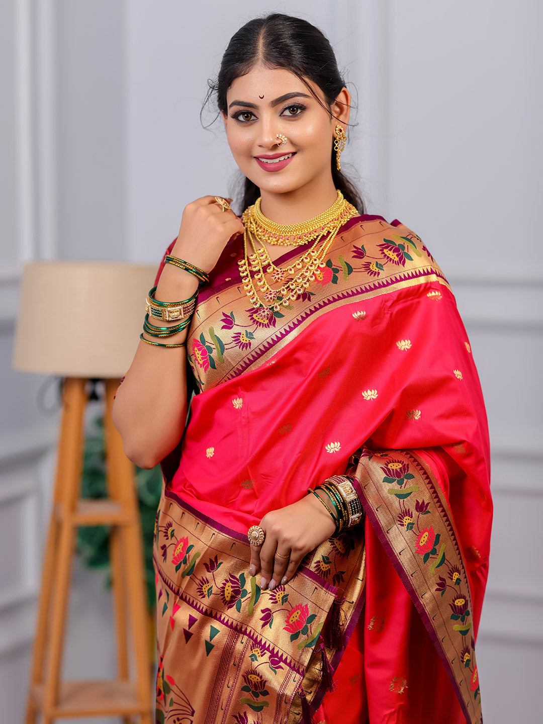 Urban Pallu Woven Design Silk Blend Traditional Saree