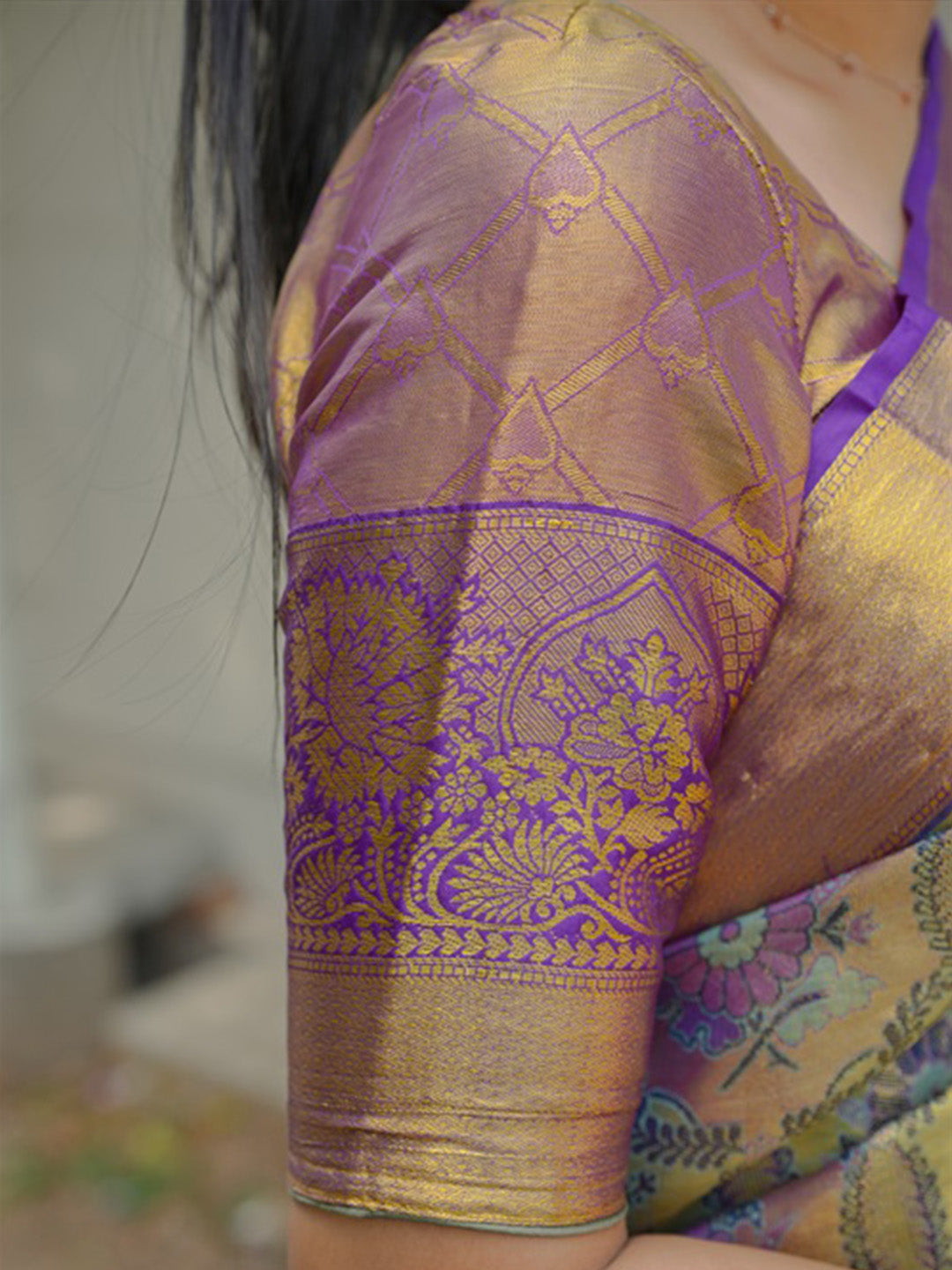 Urban Pallu Woven Design Silk Blend Traditional Saree