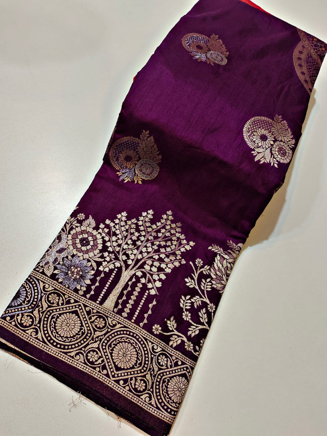 Urban Pallu Woven Design Silk Blend Traditional Saree