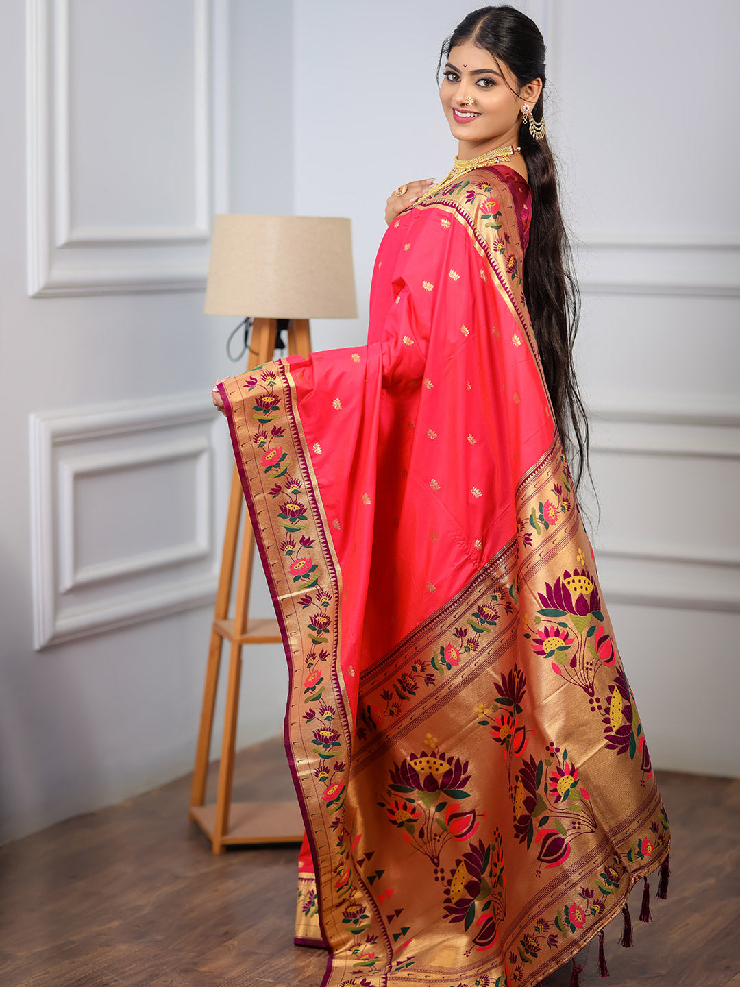 Urban Pallu Woven Design Silk Blend Traditional Saree