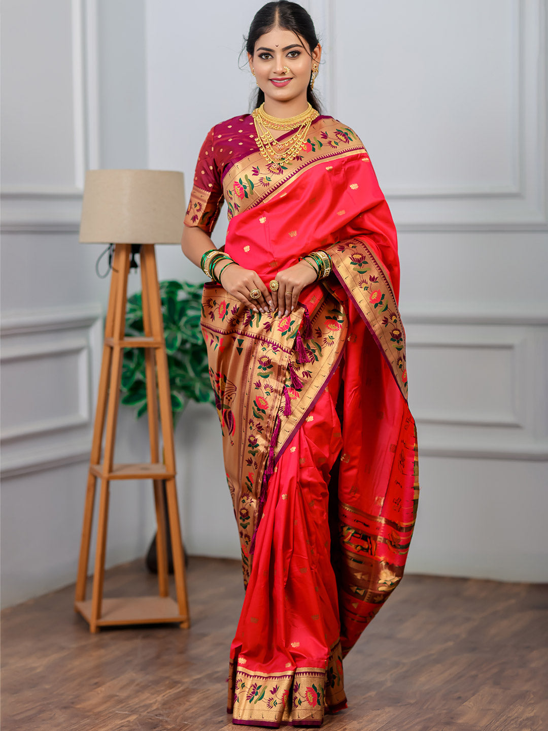 Urban Pallu Woven Design Silk Blend Traditional Saree