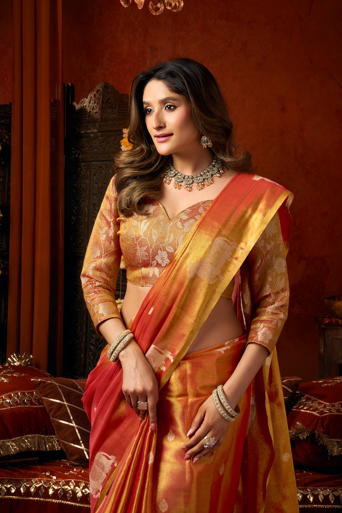 Urban Pallu Woven Design Silk Blend Traditional Saree