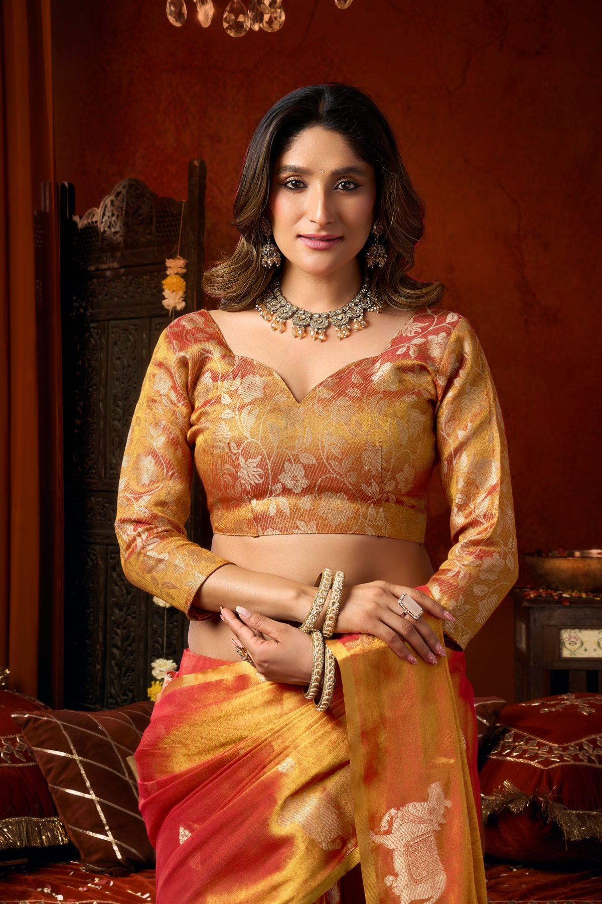Urban Pallu Woven Design Silk Blend Traditional Saree