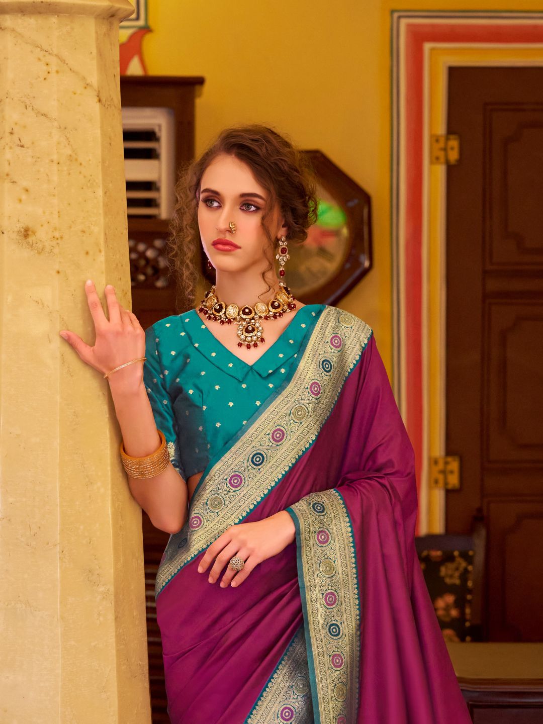 Urban Pallu Woven Design Silk Blend Daily Saree