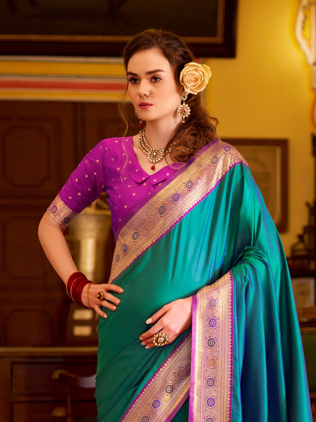 Urban Pallu Woven Design Silk Blend Daily Saree