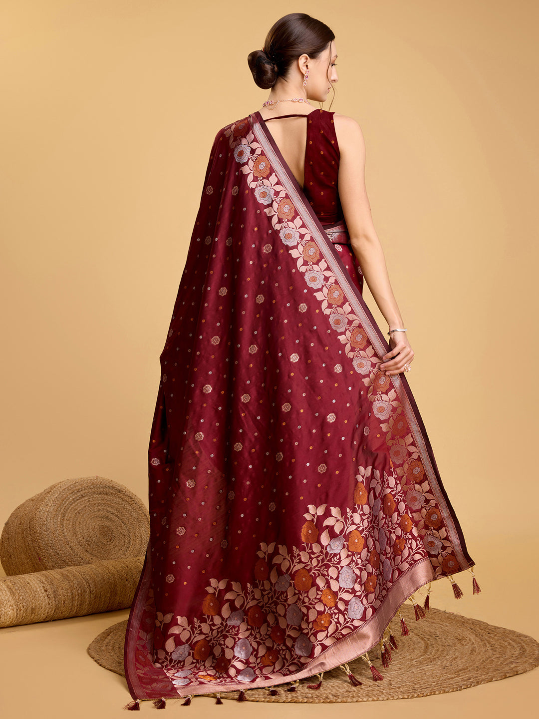 Urban Pallu Woven Design Silk Blend Party Saree