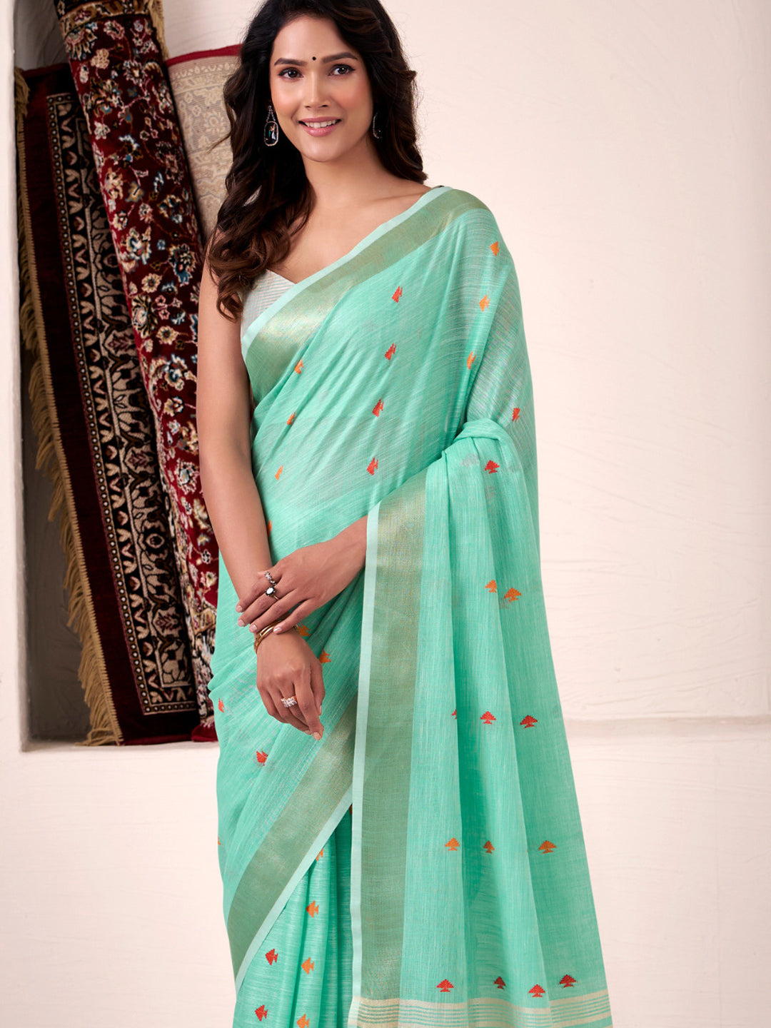 Urban Pallu Embroidered Cotton Blend Traditional Saree