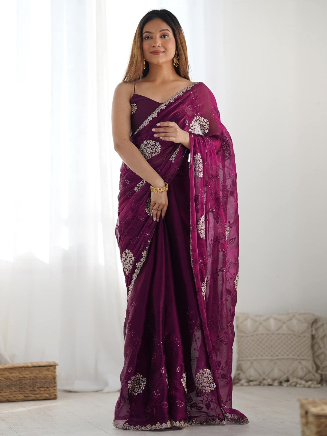 Urban Pallu Embroidered Tissue Festive Saree