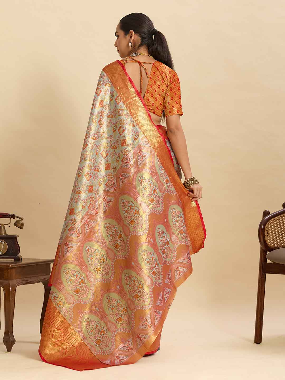 Urban Pallu Woven Design Silk Blend Party Saree