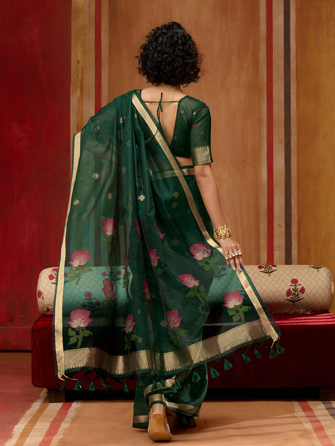 Urban Pallu Printed Satin Party Saree