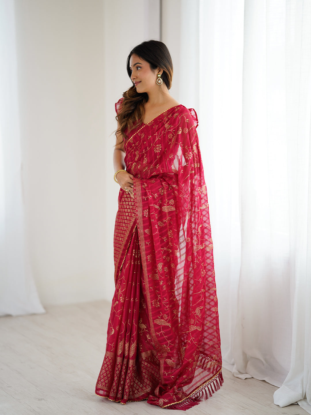 Urban Pallu Printed Poly Chiffon Daily Saree