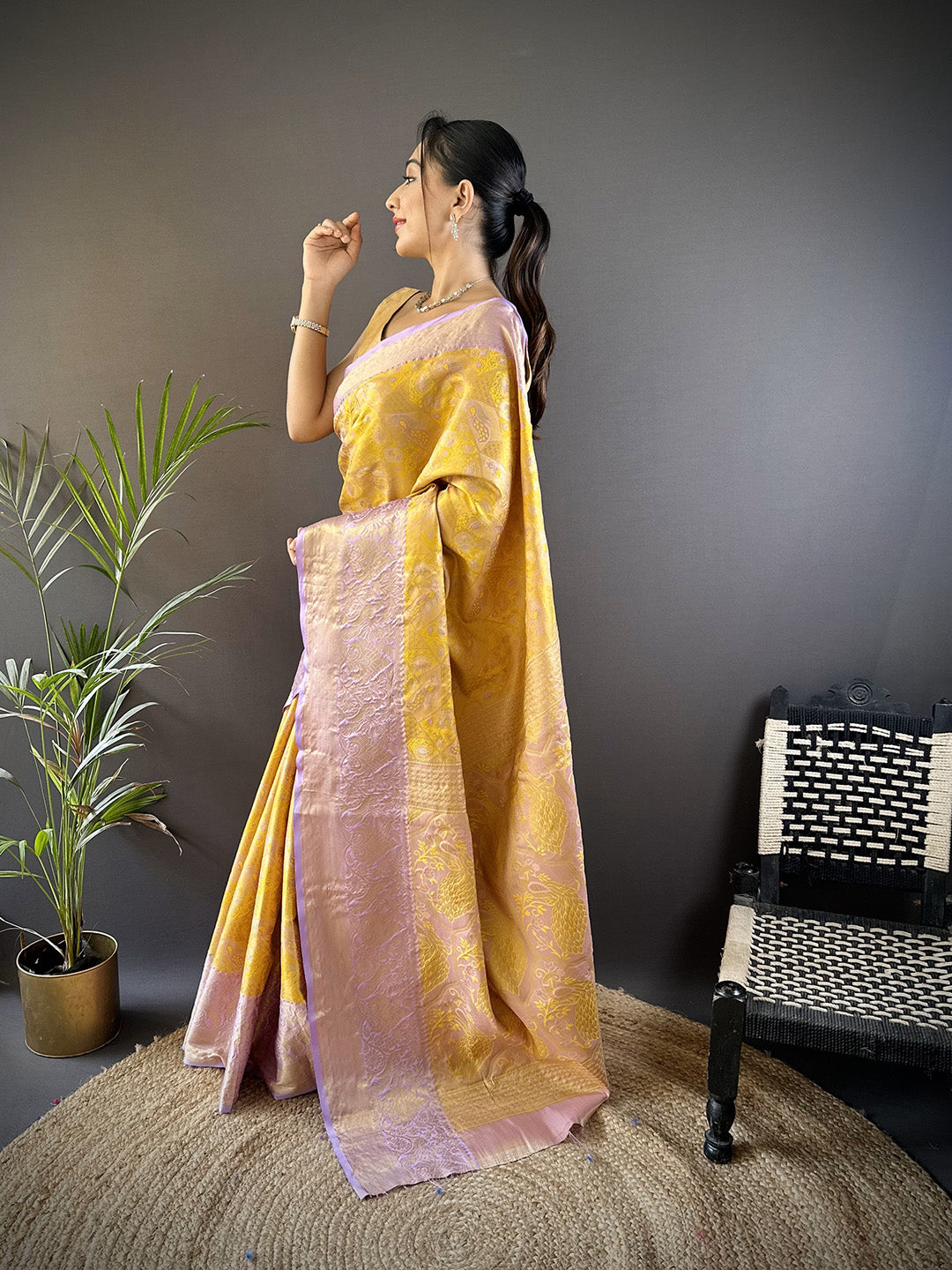 Urban Pallu Woven Design Silk Blend Traditional Saree