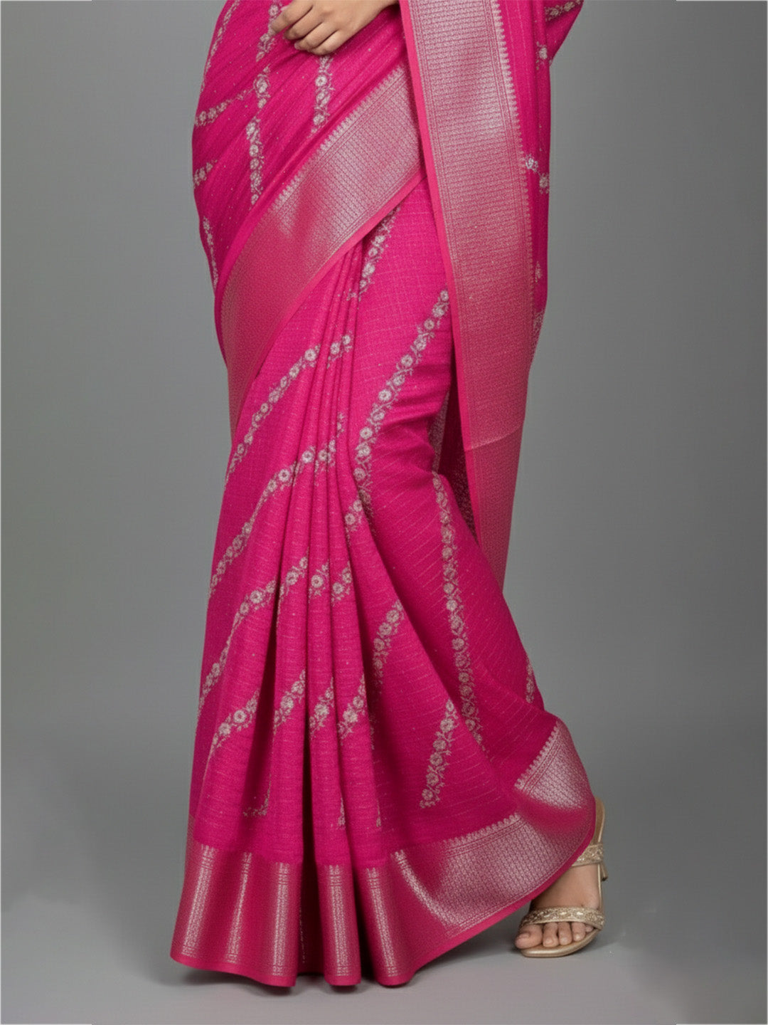 Urban Pallu Solid Silk Blend Festive Saree